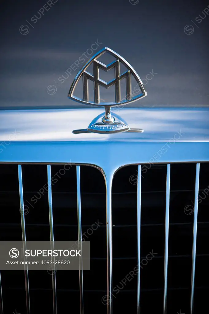 2010 Maybach 62S Zeppelin close-up of grille
