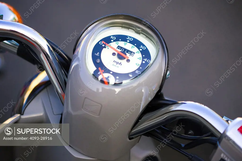 2009 Honda Ruckus, close-up on speedo