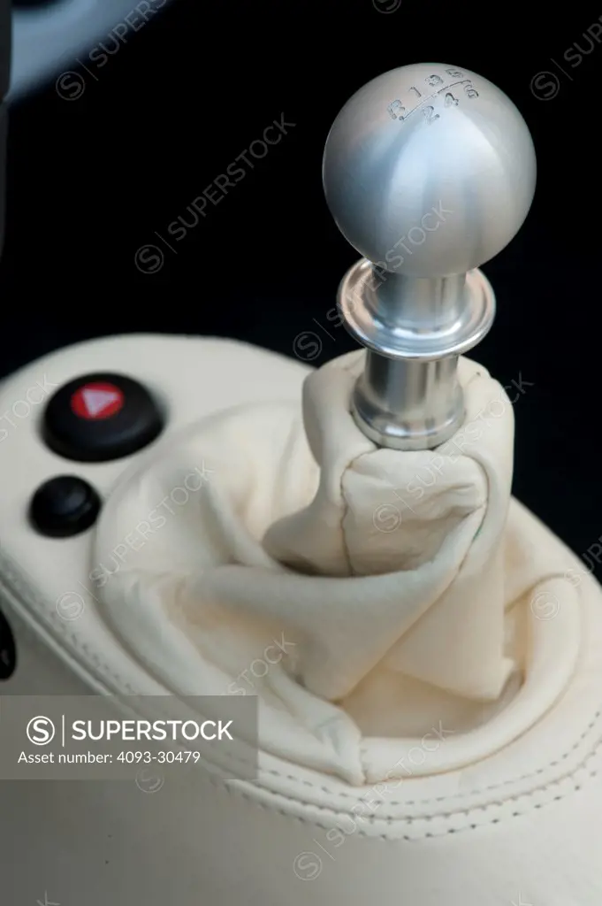 2010 Lotus Elise Supercharged showing the gear shift lever