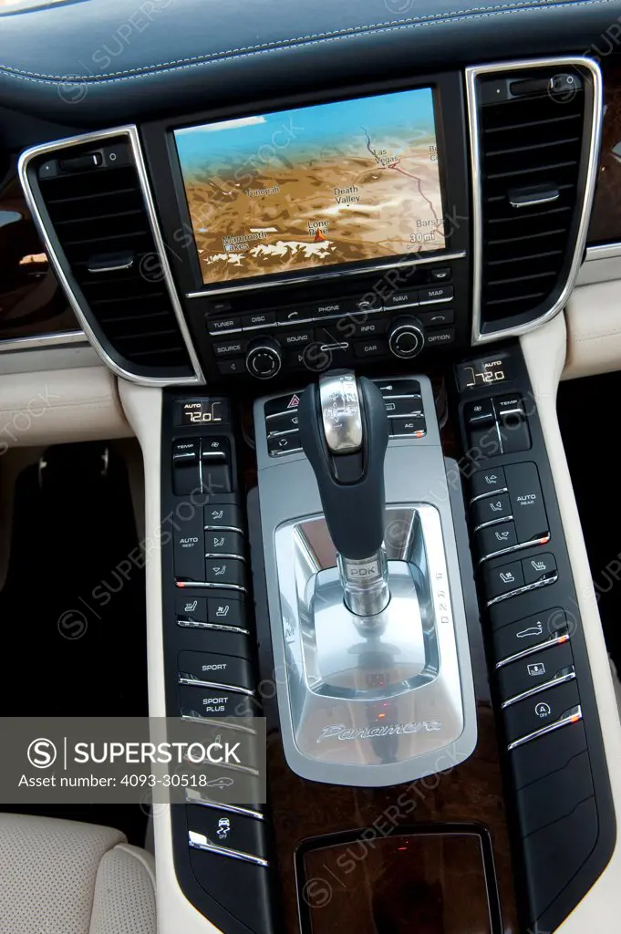 2010 Porsche Panamera Turbo interior view with GPS