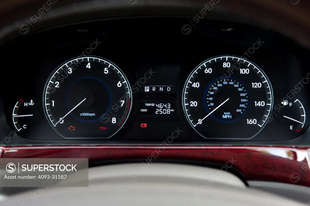 Detail view of the instrument cluster of a 2012 Hyundai Equus