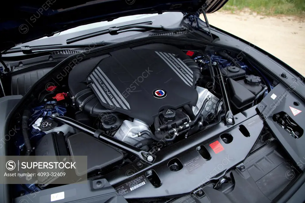 2010 BMW Alpina B7 sedan, engine