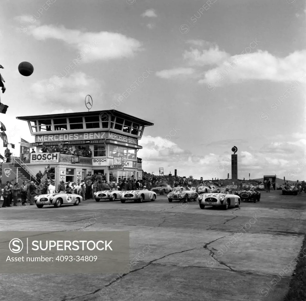 The start of the 1952 German Grand Prix for Sports Cars at Nurburgring.