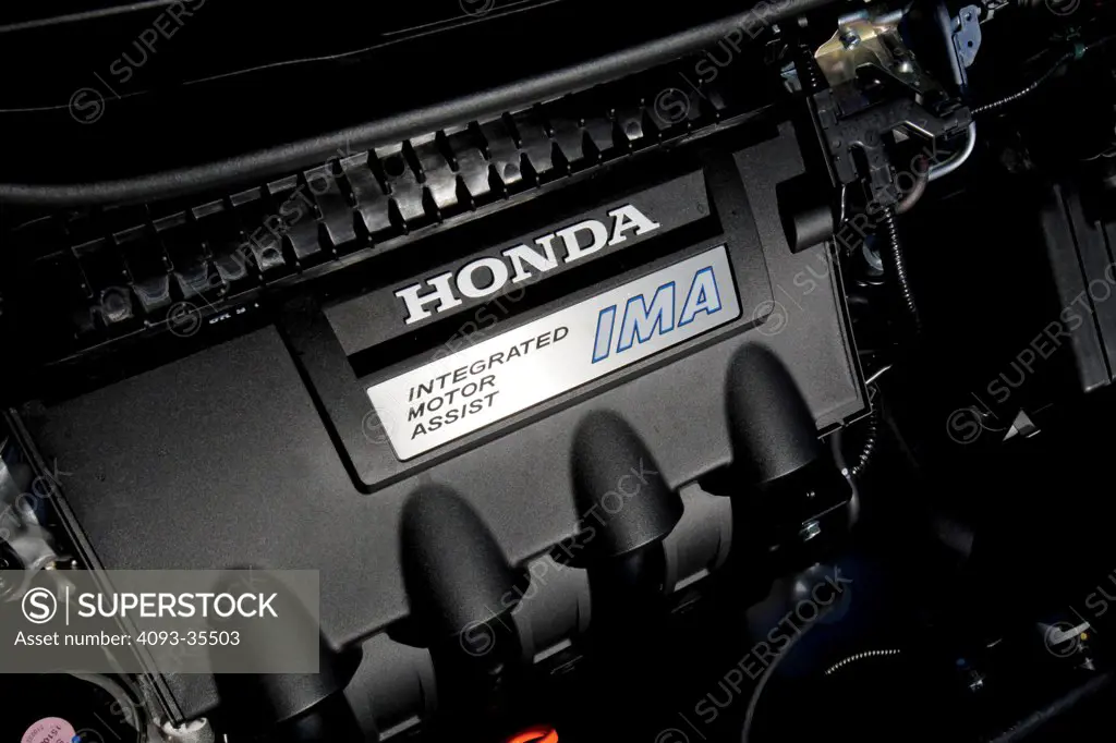 2010 Honda Insight close-up on engine