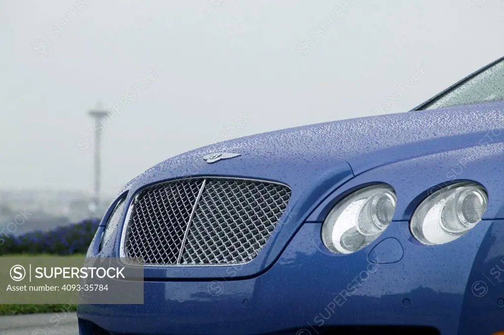 2007,bentley Continental GT showing the front headlights, grill and badge