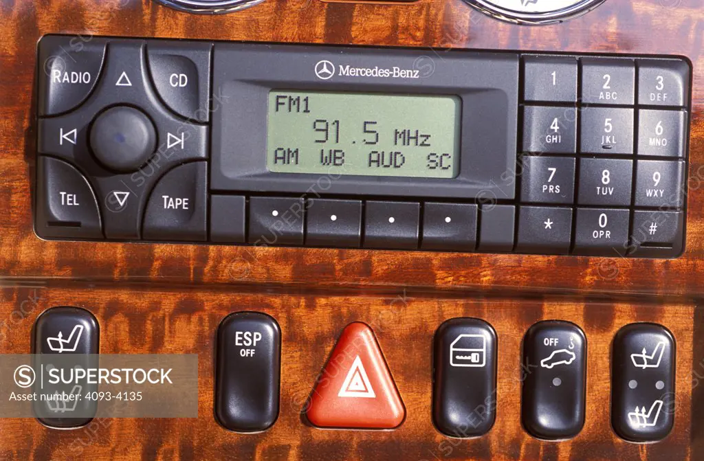 interior detail Mercedes Benz stereo IP instrument panel SLK320 SLK-Class 2001