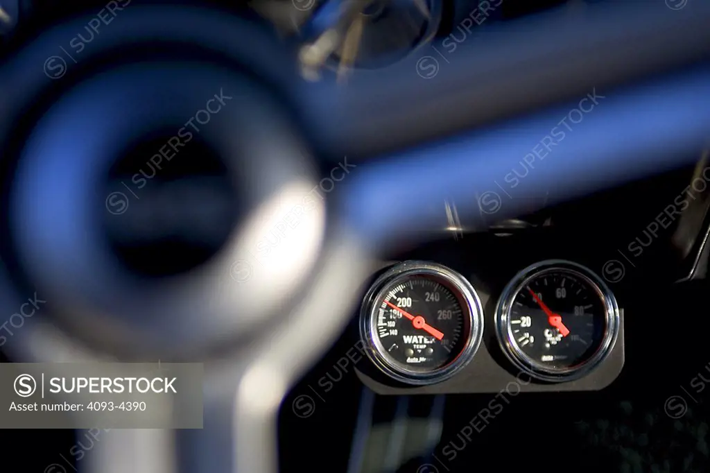 interior Camaro SS 1968 gauges steering wheel