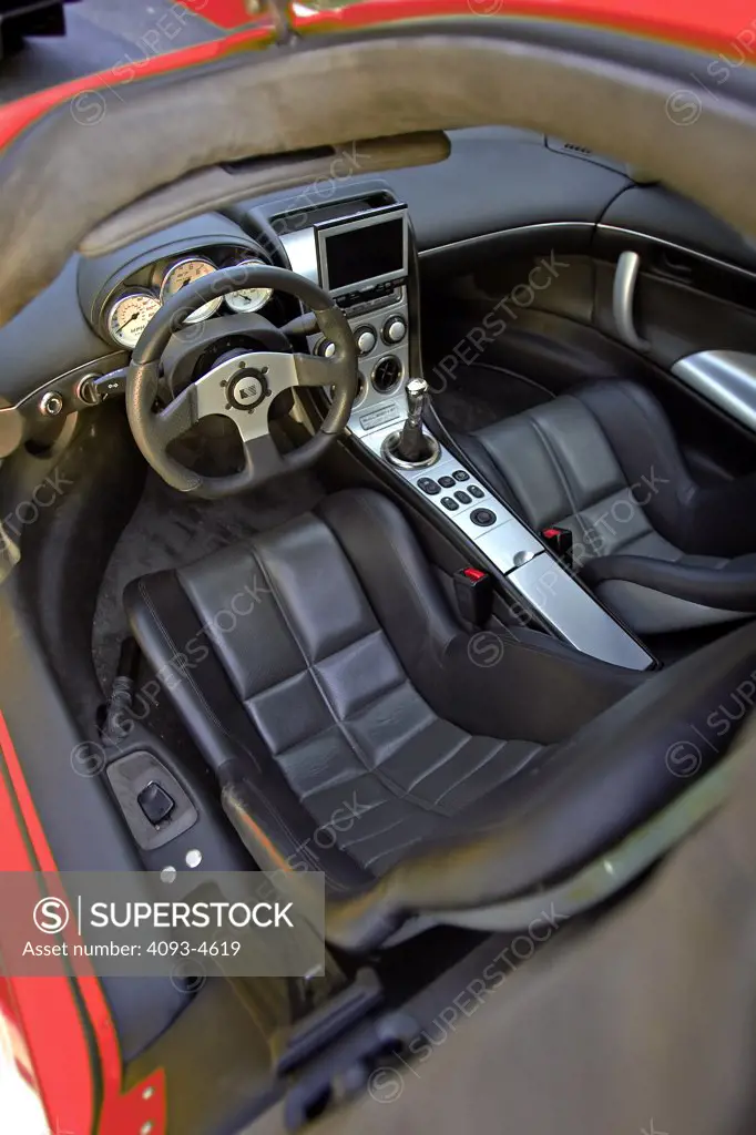 interior,2005 Saleen S7 Turbo red black leather seats