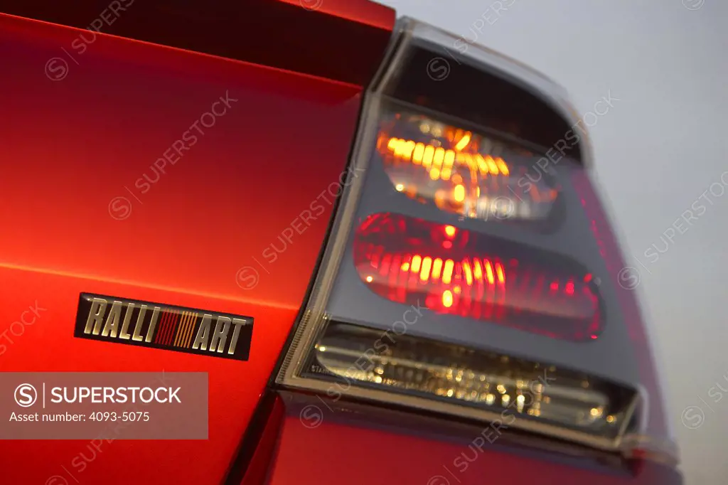 detail,2006 Mitsubishi Ralliart Galant red tail light