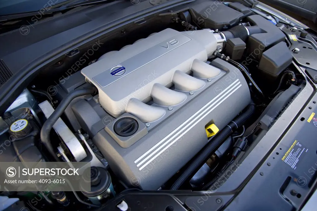 Detail view of the 2008 Volvo S 80 engine