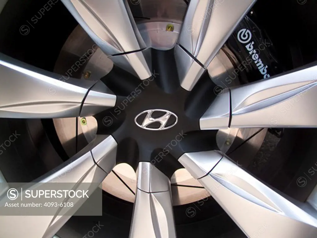2009 Hyundai HCD-11 Nuvis Concept car wheel rim, close-up