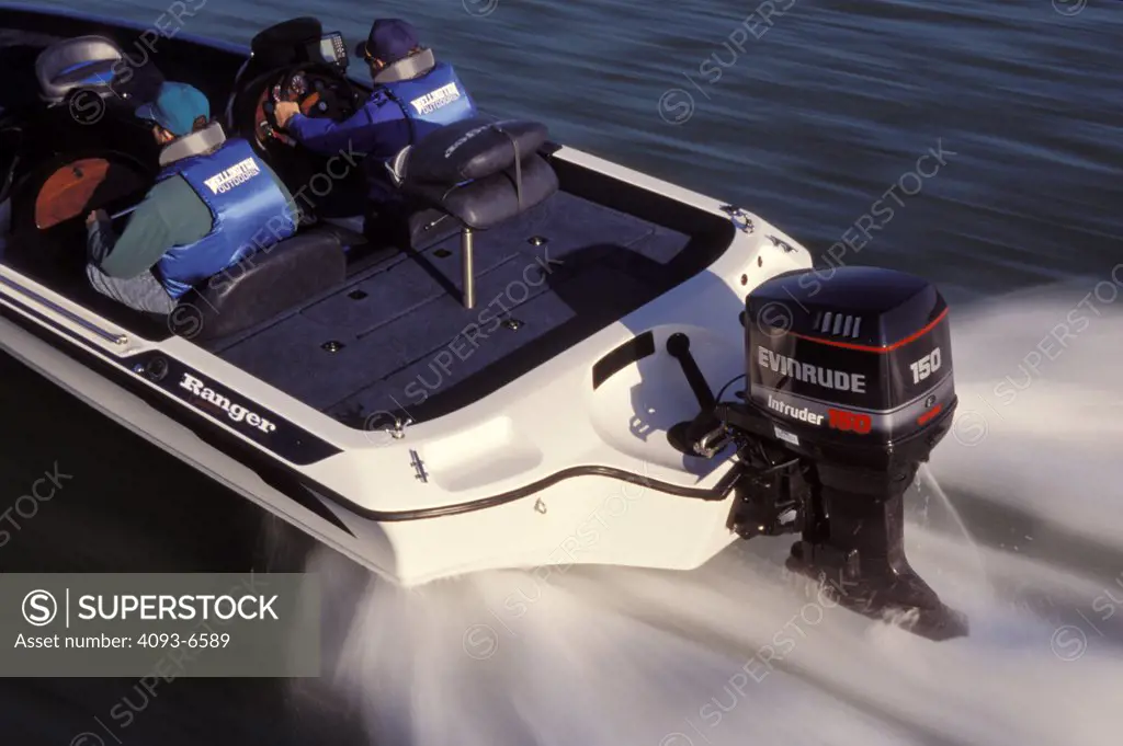 detail Ranger Bass Boat Evinrude Intruder 150 outboard motor rear 3/4  powerboat sportfishing - SuperStock