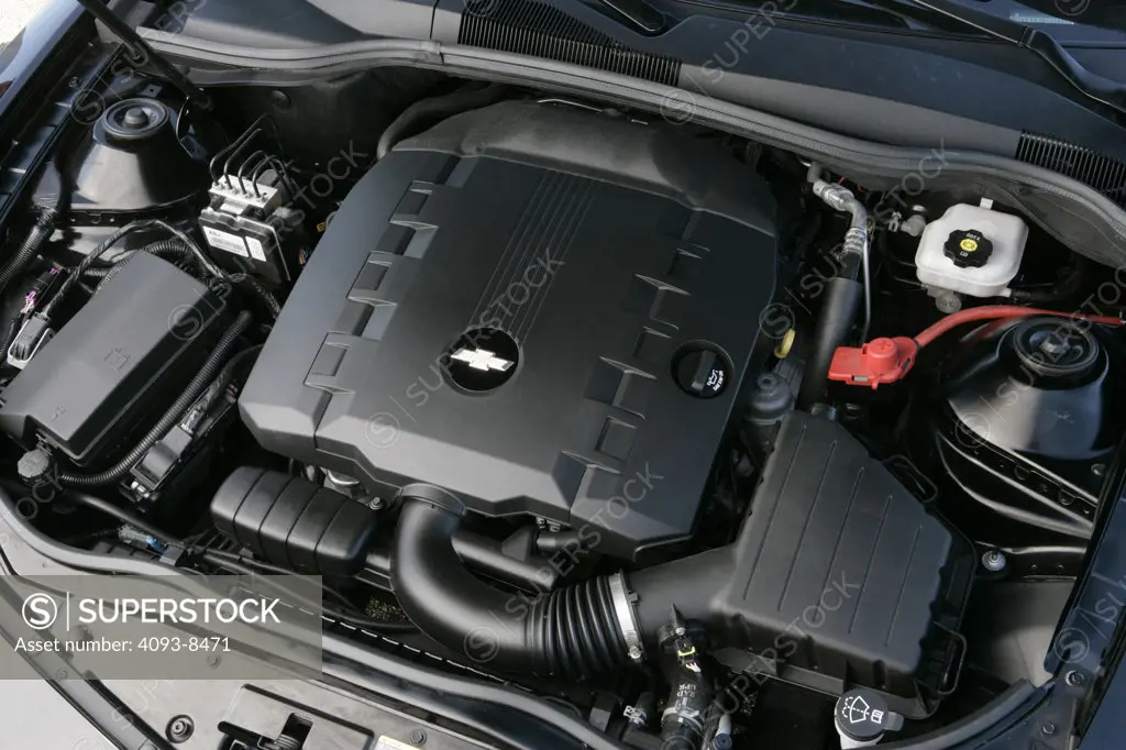 2010 Chevrolet Camaro engine, close-up