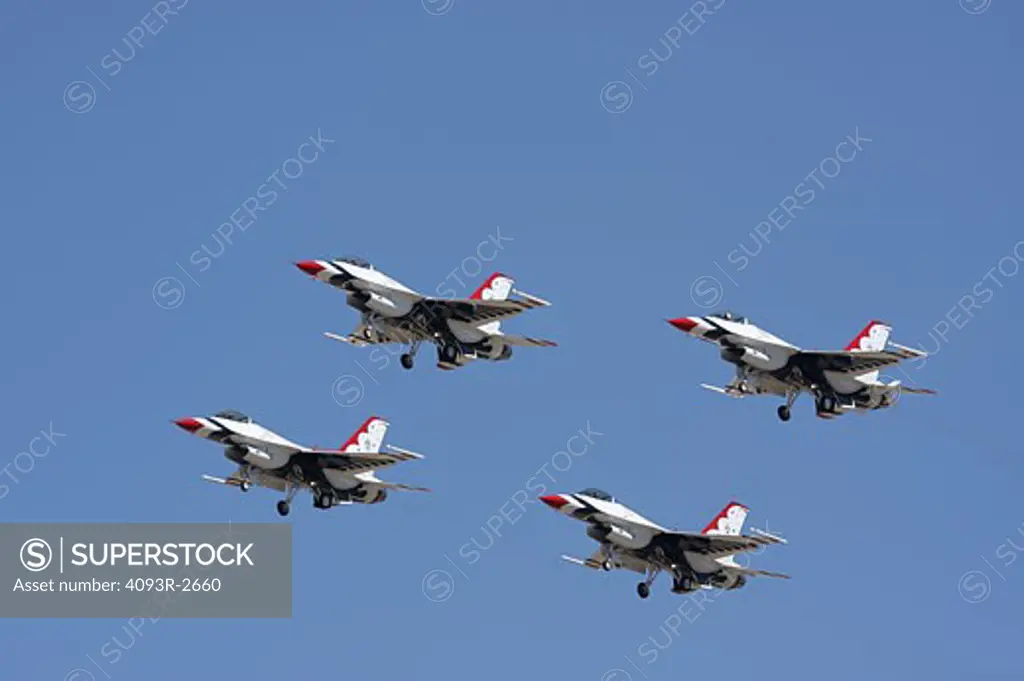 USAF Thunderbirds, Jet Demonstration Team, low speed delta formation General Dynamics F-16 Fighting Falcons (Viper)