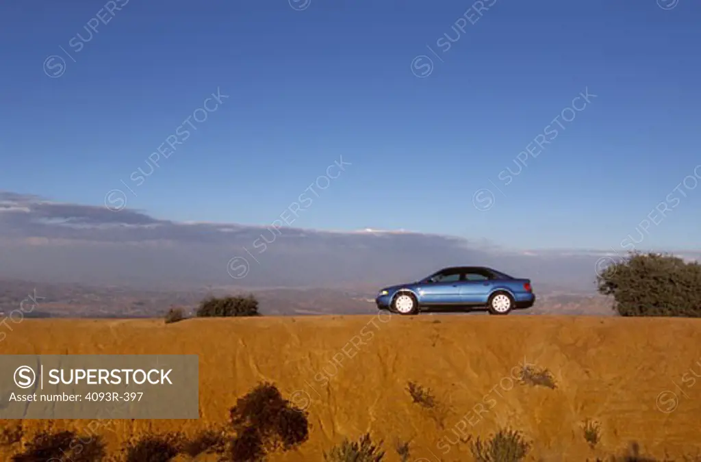 Audi A4 2001 blue