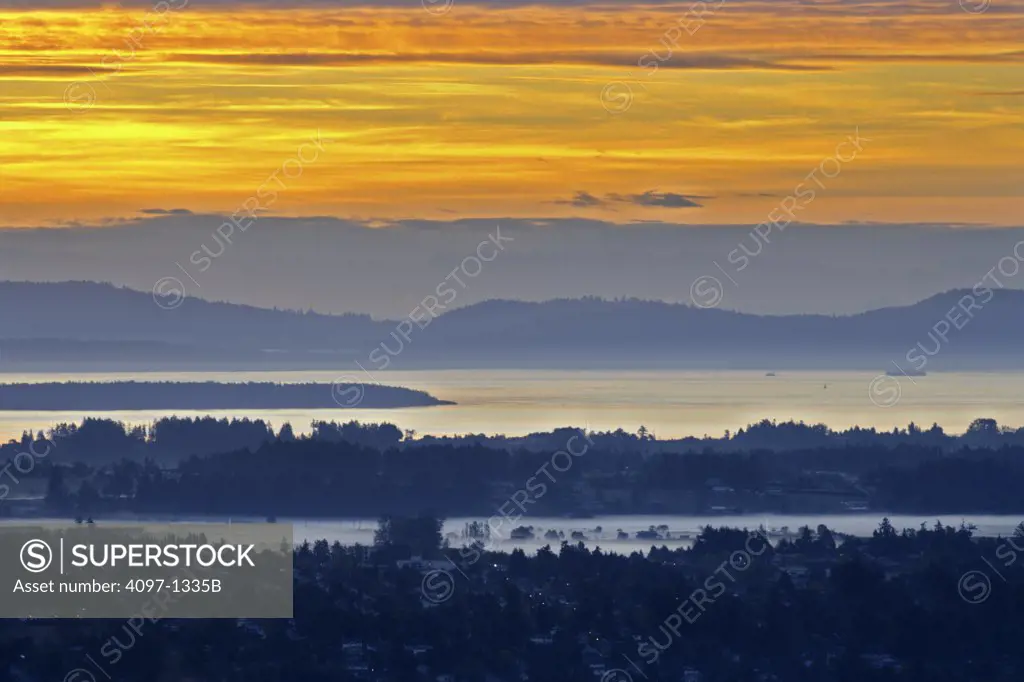 Fog over the lake, Brentwood Bay, Saanich Peninsula, Vancouver Island, British Columbia, Canada