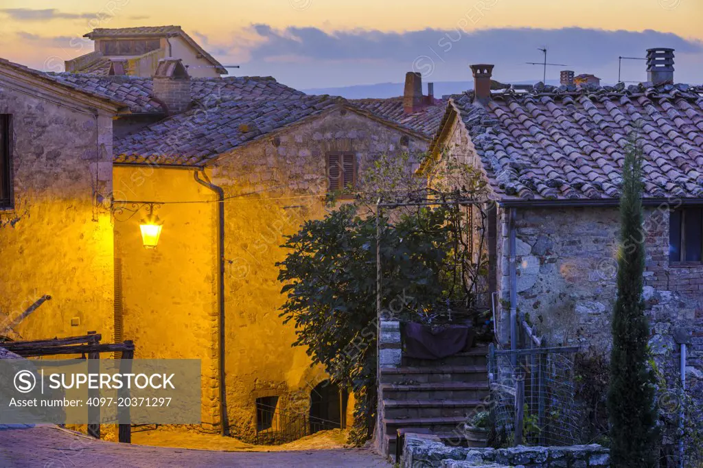 town of Castiglione d'Orcia at dusk, Tuscany