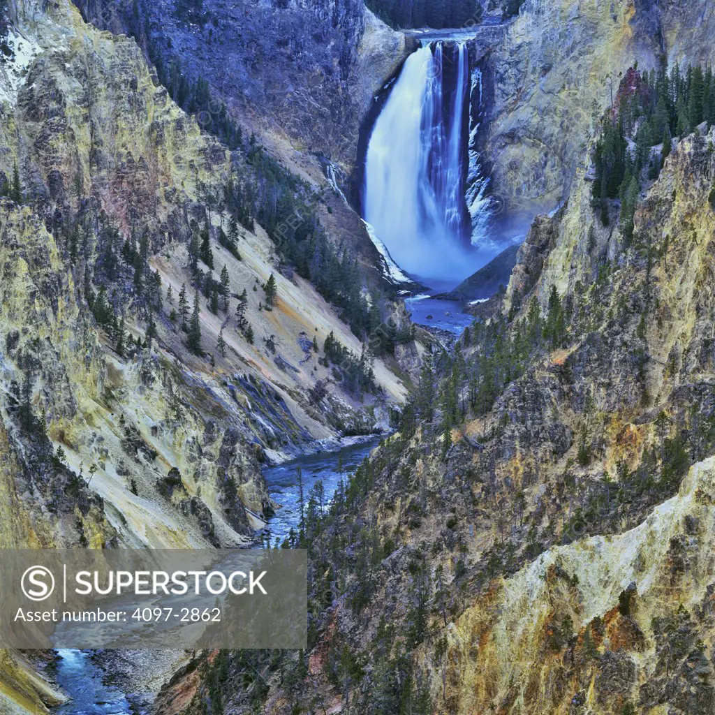 Waterfall, Lower Yellowstone Falls, Yellowstone National Park, Wyoming, USA