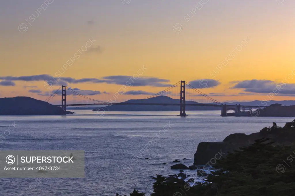 Suspension bridge at dawn, Golden Gate Bridge, San Francisco Bay, San Francisco, California, USA