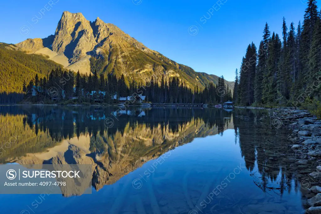 Canada, British Columbia, Emerald Lake Lodge, Yoho National Park, Landscape reflected in lake