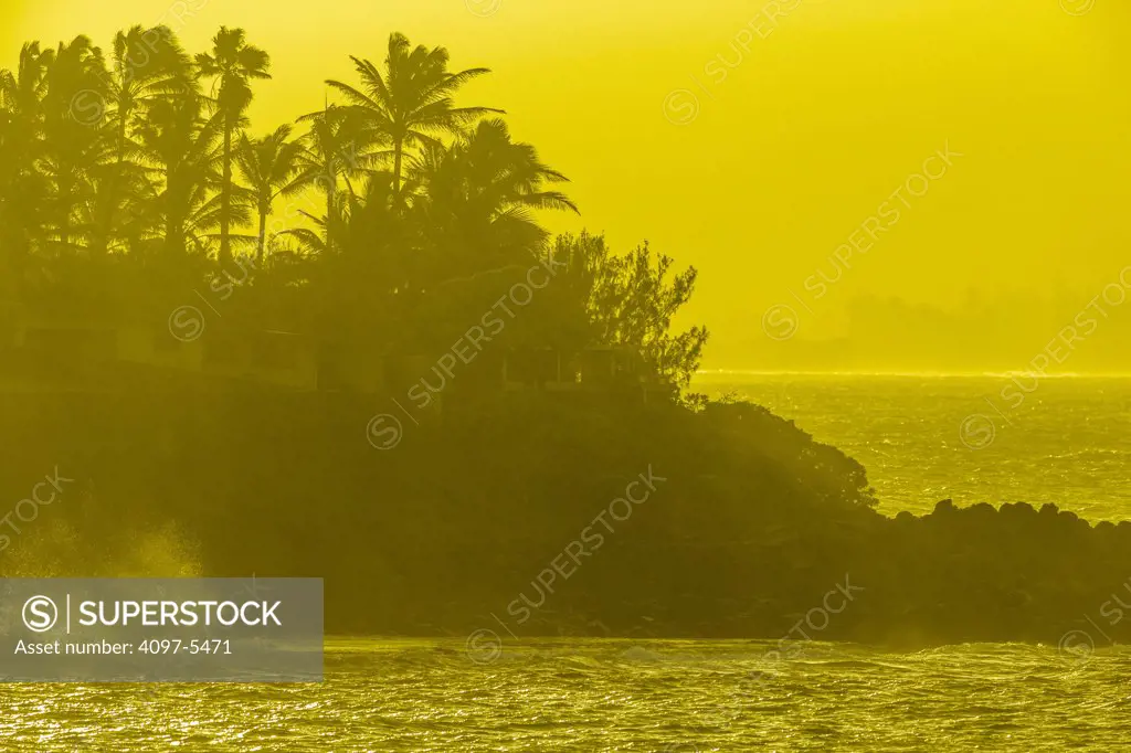 USA, Hawaii, Maui, Ho'okipa Beach cliffs