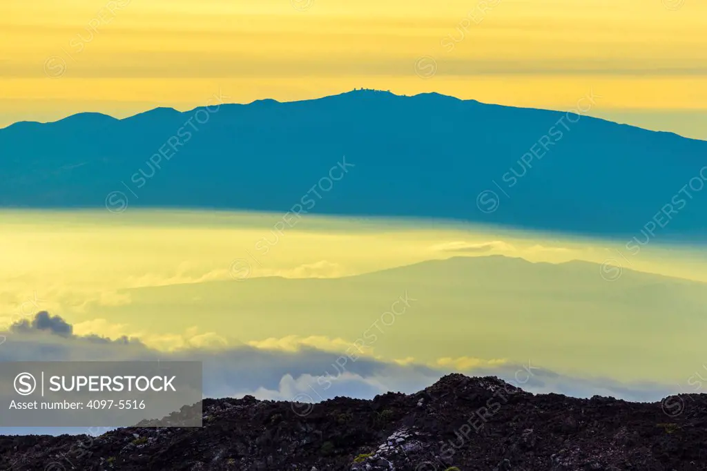 USA, Hawaii, Maui, Helakala Crater at sunrise