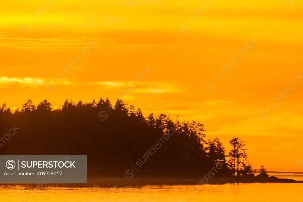 Canada, British Columbia, Vancouver Island, Mistaken Island at sunset