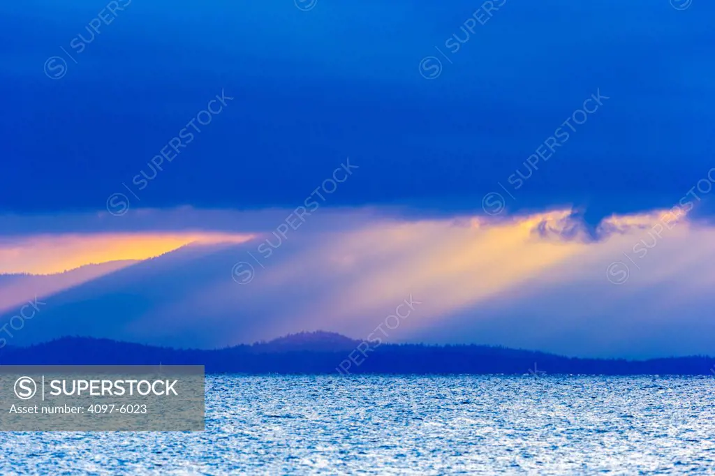 Canada, British Columbia, Vancouver Island, View of sunrise from Rathtrevor Beach