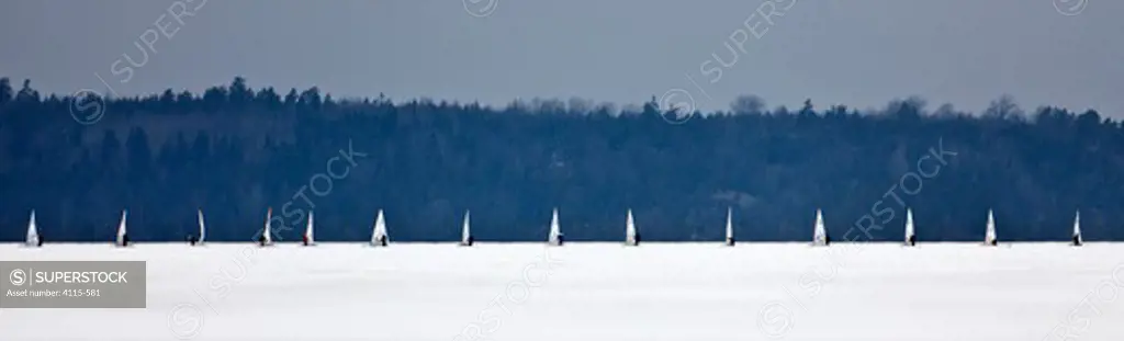 Swedish Championship DN Ice sailing on Lake Glan, Norrkoping, Sweden. March 2009.