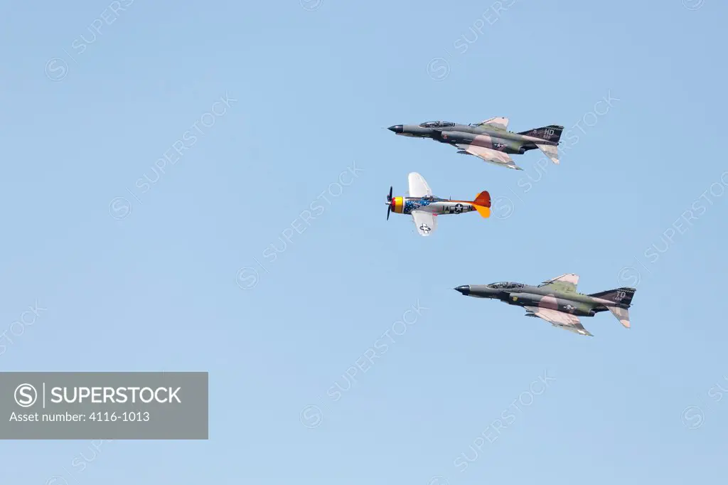 USA, Arkansas, Jacksonville, F4 Phantoms and P47 Thunderbolt flying in formation