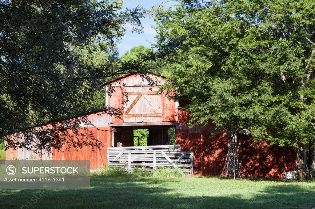 Old barn in a field, Arkansas, USA