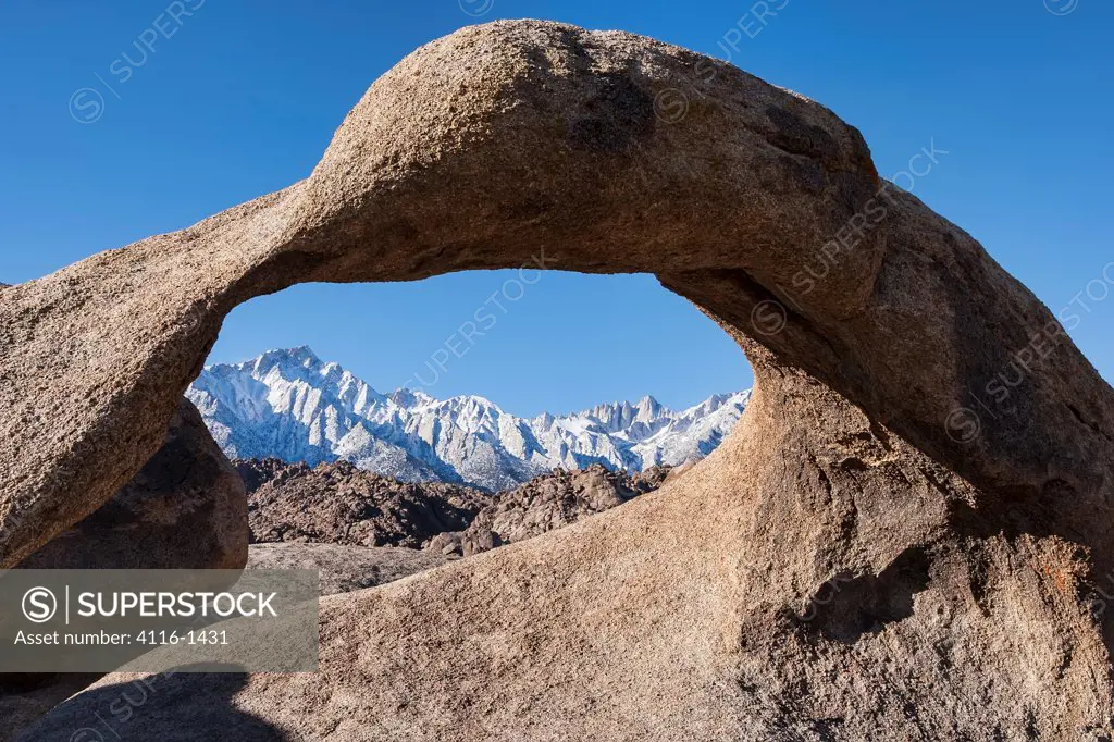 USA, California, Alabama Hills, Lone Pine, Mt Whitney and Sierra Crest through Mobius Arch