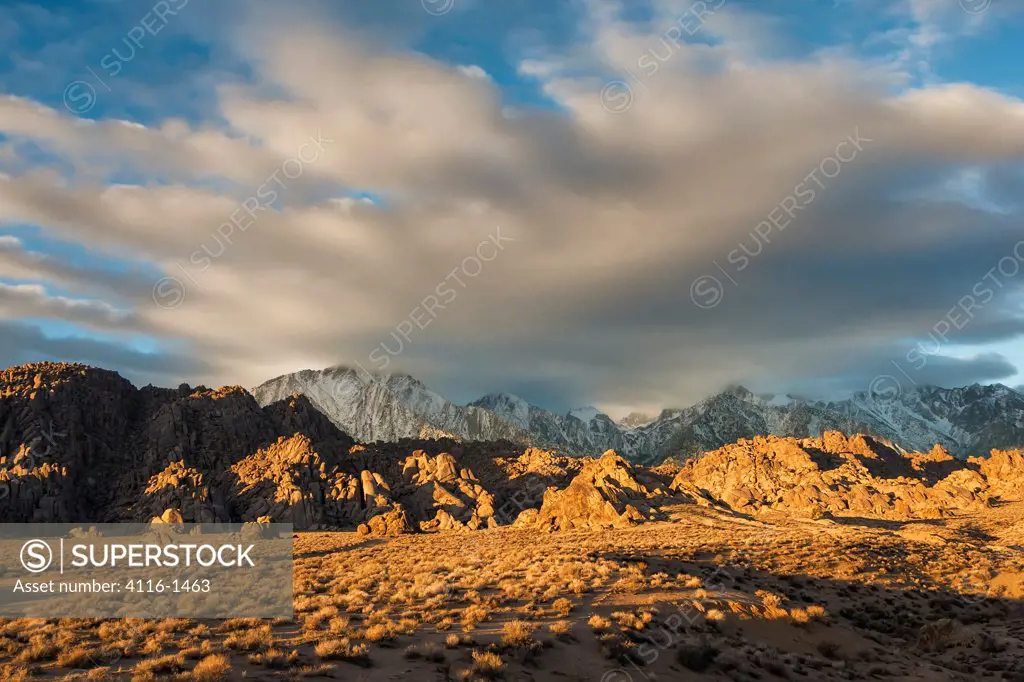 USA, California, Clouds over Mt Whitney in Alabama Hills