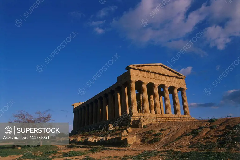 Photograph of an ancient Roman temple in Italy