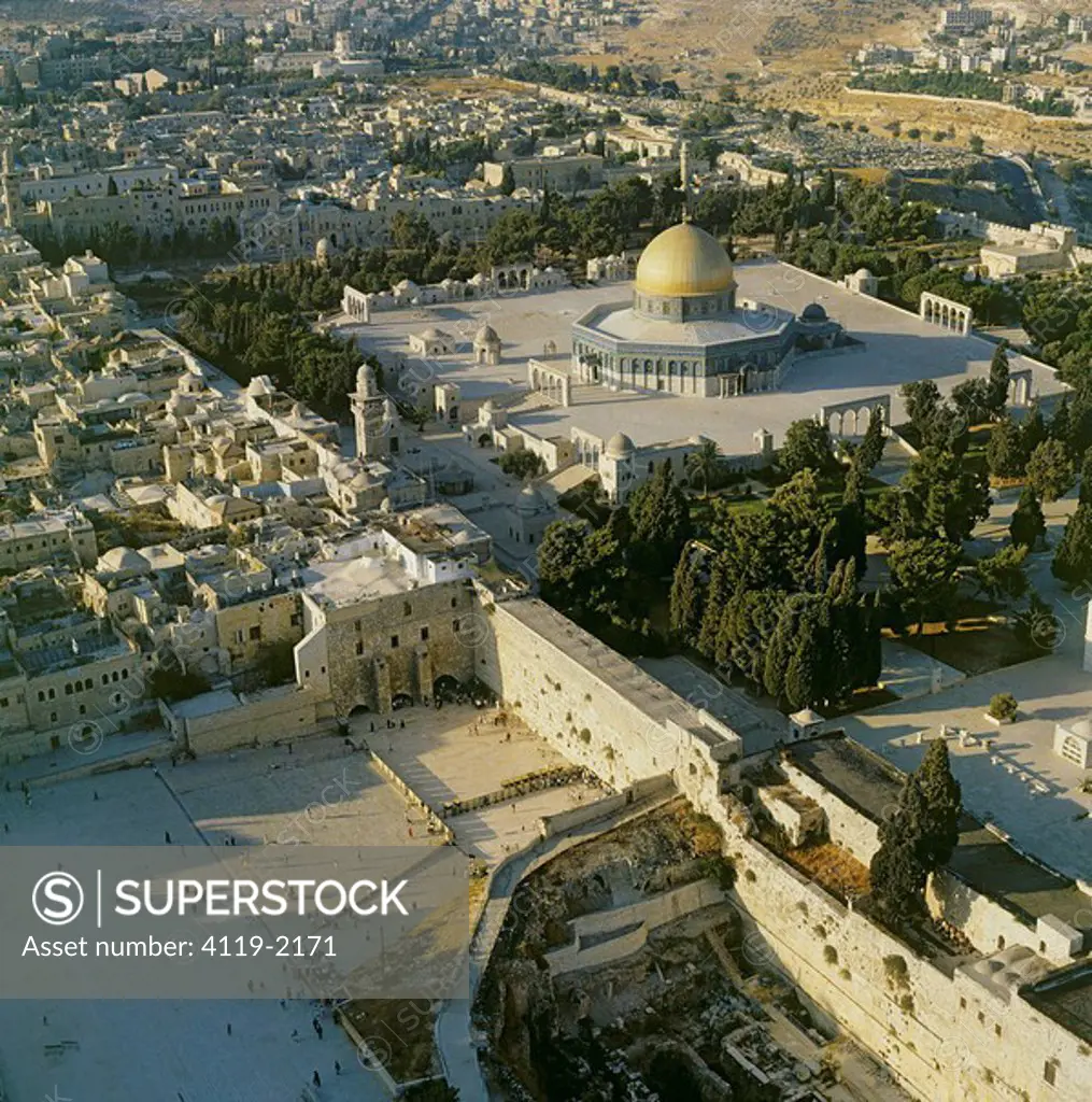 Aerial view of the Tempel mount in the old city of Jerusalem