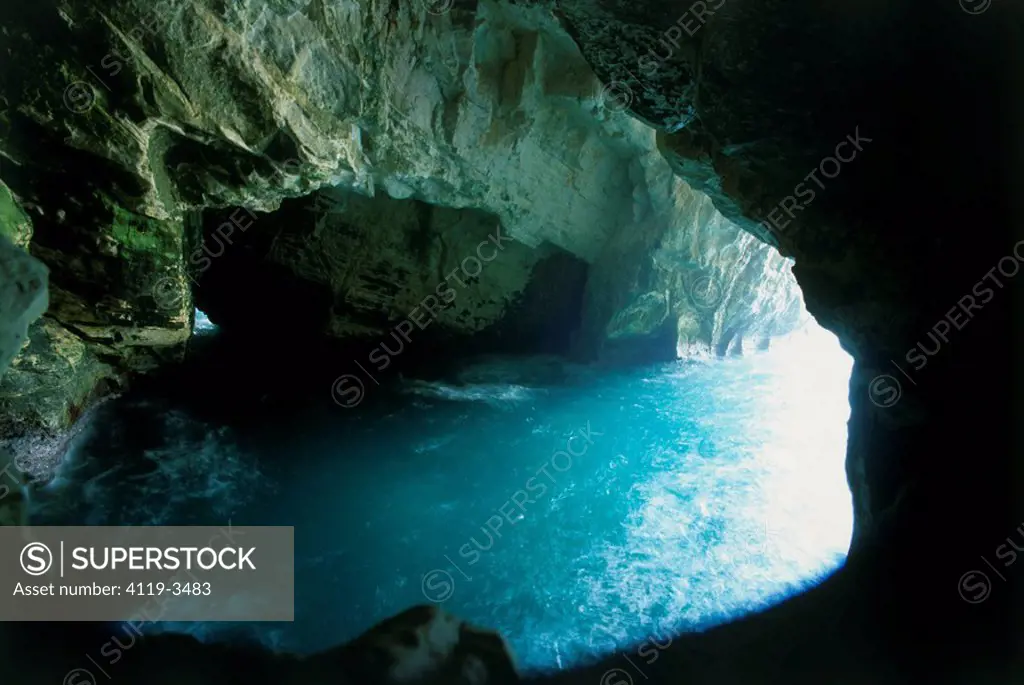 Photograph of a cave under the cliff of Rosh Ha´nikra