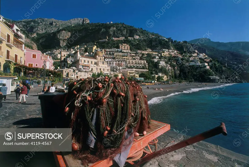 Photograph of an Italian village on the coast of the Mediterranean Sea
