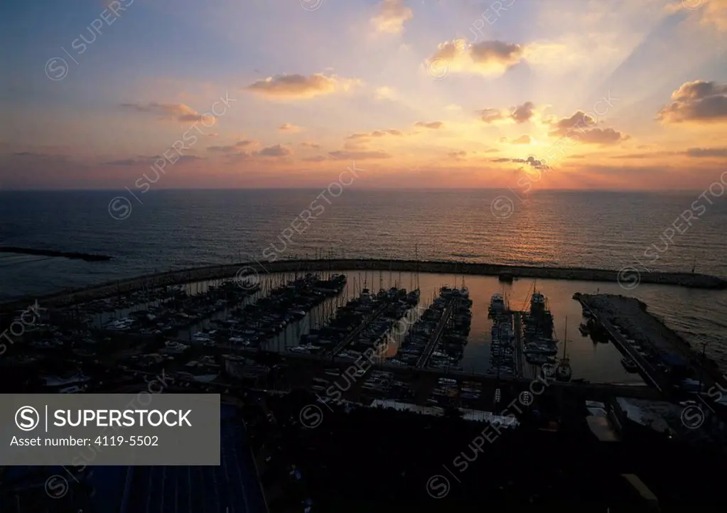 Sunset over Tel Aviv´s marina