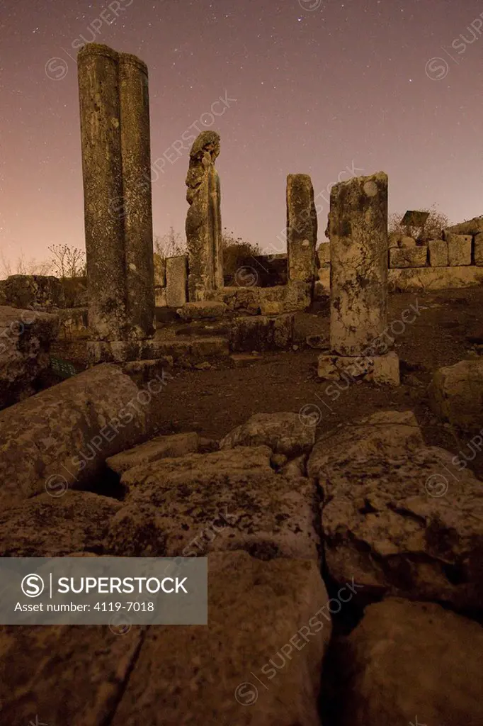 Night photograph of the ruins of the Arbel synagogue in the Galilee
