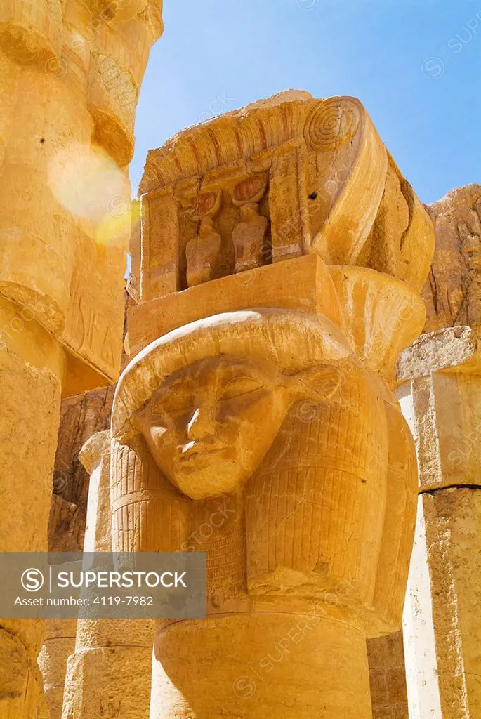 Photograph of an Egyptian temple in Luxor