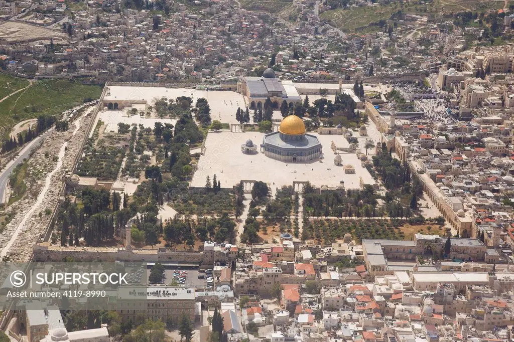 Aerial photograph of temple mount and the dome of Rock in the old city of Jerusalem