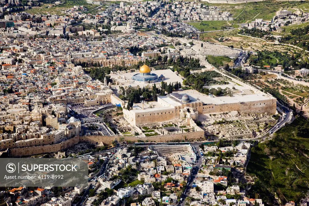 Aerial photograph of the Temple Mount and the western wall in the old city of Jerusalem