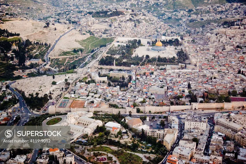 Aerial photograph of the temple mount and the Dome of the Rock in the old city of Jerusalem