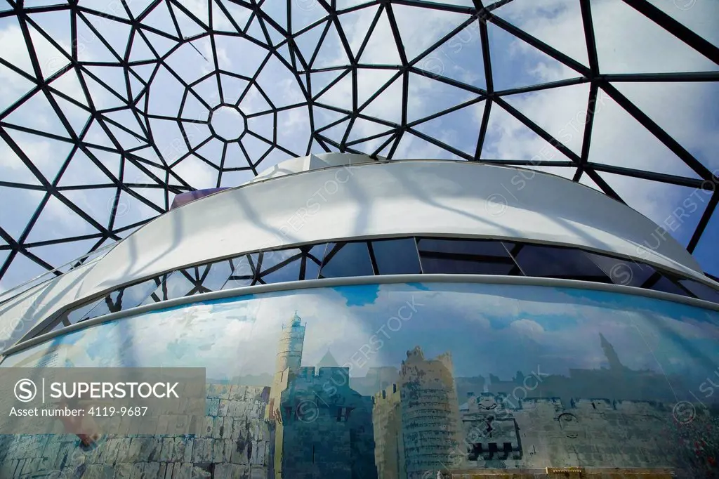 Photograph of the unique galss structure of the Israeli booth in the Chinese Expo exhibition in the Shanghai