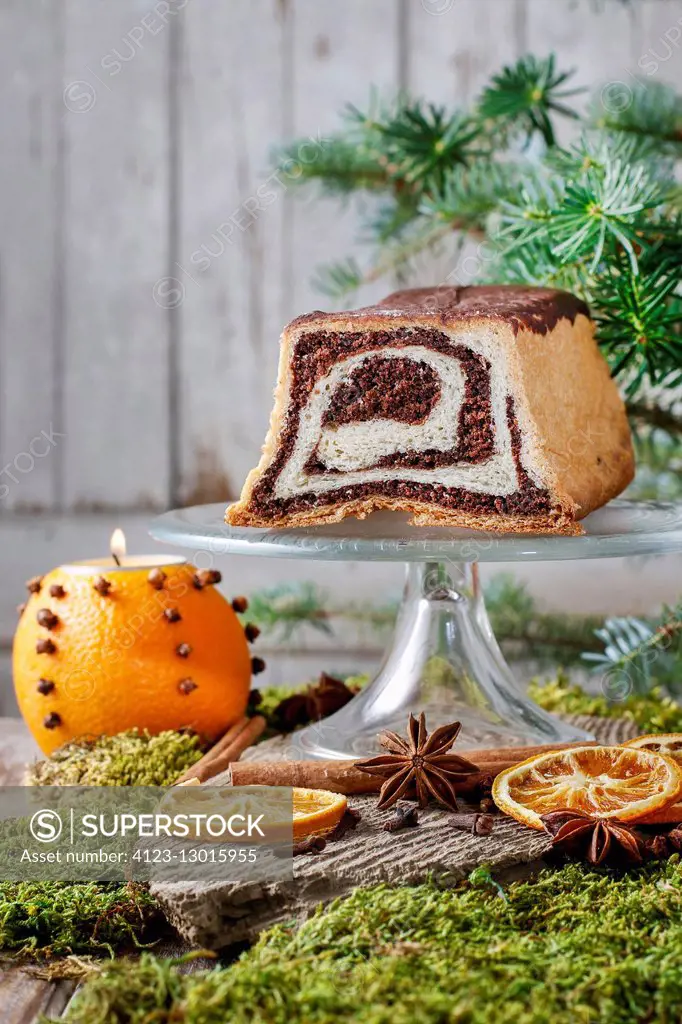Poppy seed cake with honey. Party dessert