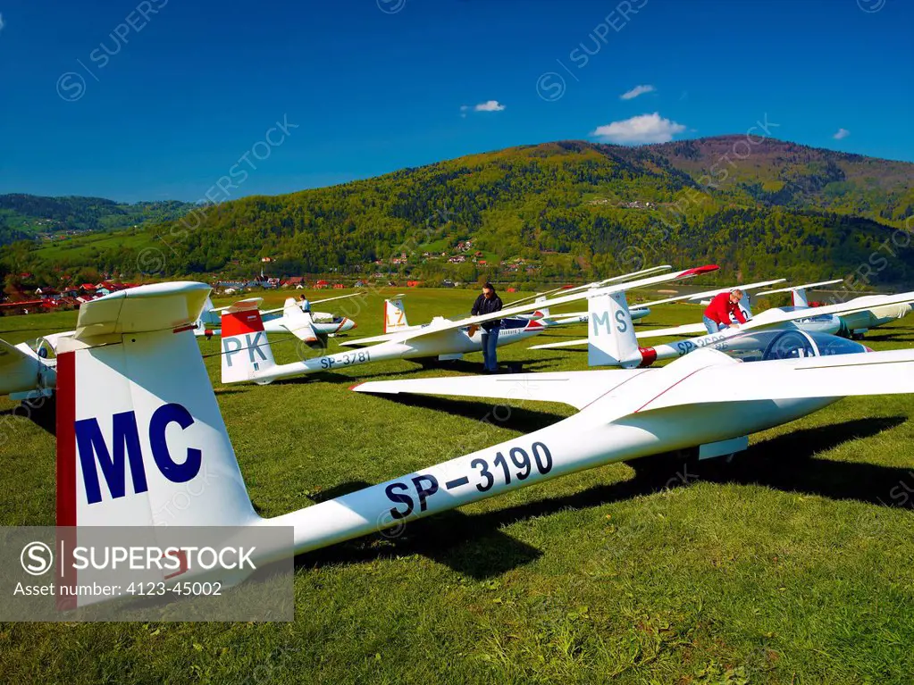 Poland, Silesian Province, zywiecki district, Small Beskid, Miedzybrodzie Zywieckie, Czernichow. Mountain Gliding School under Zar Mountain.