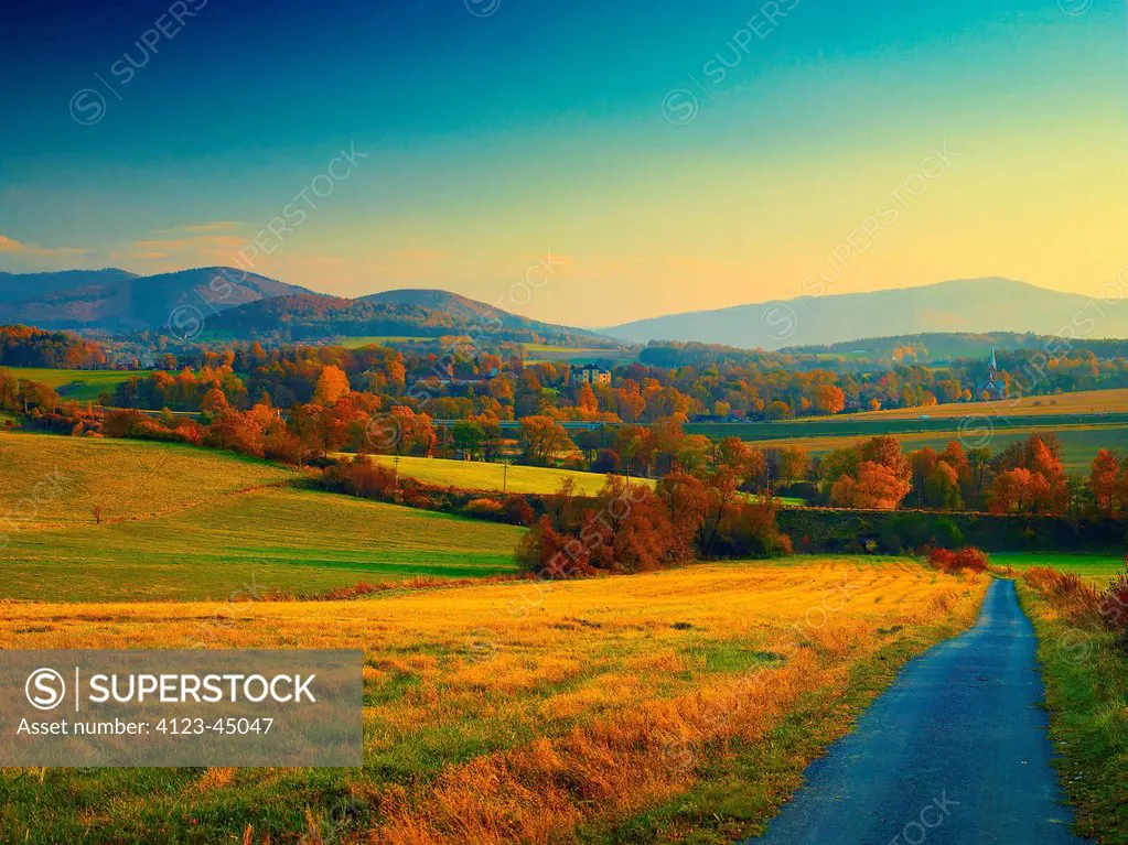 Poland, Silesian Province, bieslki district, Jasienica. Grodziec Slaski. View from the surrounding hills.