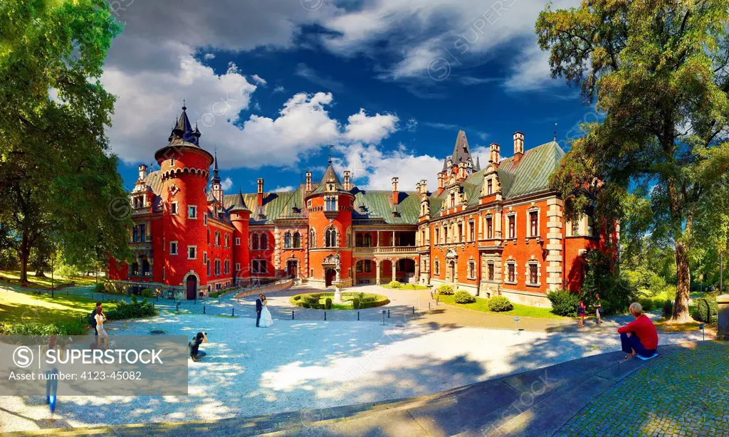 Poland, Silesian Province, gliwicki district, Rudziniec. Plawniowice, Palatial - park complex.