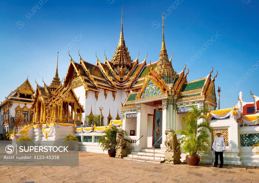 Thailand, complex of the Grand Palace in historic estate of Bangkok. Dusit Maha Prasat, the throne room, built by the King Rame I.