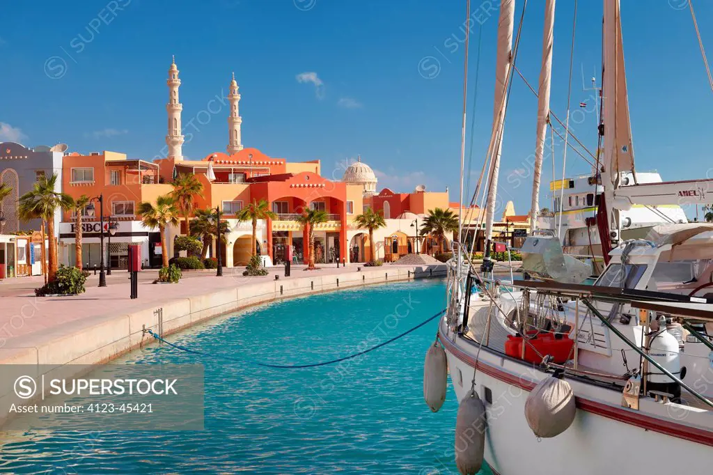 Egypt, Hurghada, port and embankment Marina.